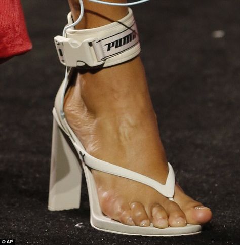 Fashion fans were left very confused after Rihanna unveiled a range of heeled flip flops i... Flip Flop Heels, Heeled Flip Flops, Fenty X Puma, New York Street Style, Rihanna Style, Bad Gal, Statement Shoe, Killer Heels, Thigh Boot