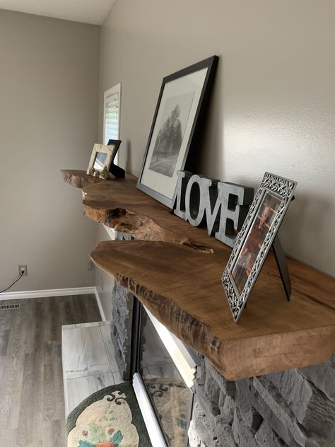 Live Wood Mantle, Love Edge Fireplace Mantle, Live Edge Fireplace Mantle, Live Edge Mantel Ideas Fireplace, Live Edge Mantle Fire Places, Live Edge Wood Mantle, Live Edge Mantel Ideas, Live Edge Mantle, Live Edge Fireplace Mantel