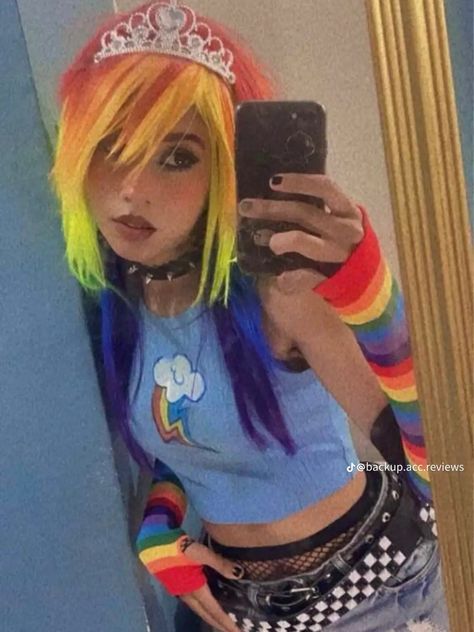 Rainbow Dash Scenecore, Rainbow Dash Outfit Ideas, Rainbow Scene Outfit, Scene Rainbow Dash, Rainbow Dash Scene, Scene Halloween Costume, Rainbow Dash Outfit, Rainbow Dash Halloween Costume, Rainbow Dash Hair