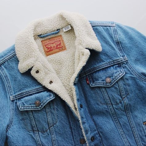 Levi's Jackets & Coats | Levis Denim Sherpa Jacket | Poshmark Fleece Jean Jacket, Sherpa Jacket Aesthetic, Levi’s Denim Jacket, Jeans Jacket Aesthetic, Jean Jacket Aesthetic, Levis Jacket Outfit, Denim Jacket Aesthetic, Levi Sherpa Jacket, Kit Herondale