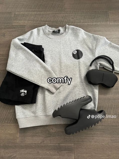 Male Sweater Outfit Aesthetic, Grey Essentials Hoodie Outfit Men, Comfy Fits Men, Chill Fits For Men, Comfy Boy Outfits, Cozy Fits Men, Essentials Hoodie Outfit Men, Chill Outfits Men, Man Outfit Casual