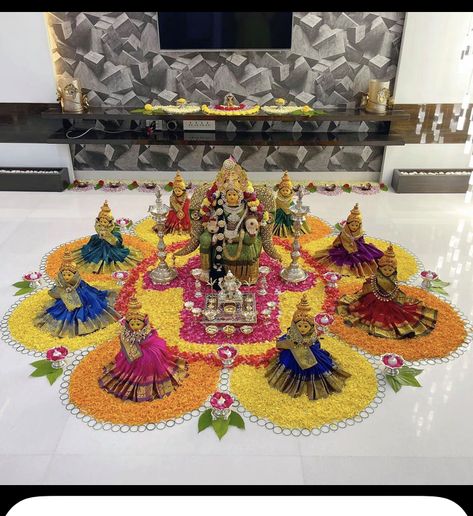 Vaibhav Laxmi Pooja Decoration, Ashtalakshmi Pooja Decoration, Mahalakshmi Decoration Ideas, Pongal Decoration Ideas At Home, Vara Lakshmi Pooja Decoration, Navarathiri Decorations, Bathukamma Decoration Ideas, Navaratri Decoration Ideas At Home, Navratri Decoration At Home