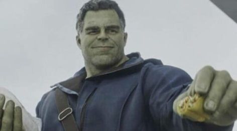 Hulk Memes, Hulk Wallpaper, Mark Ruffalo Hulk, Hulk Movie, Banner Hulk, Bruce Banner Hulk, Marvel Wall Art, Hulk Birthday, Marvel News