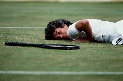 Virginia Wade in her Quarter Final match at Wimbledon. 1983 Virginia Wade, Tennis Racquets, Billie Jean King, Racquets, Womens Tennis, Ice Queen, Big Star, Wimbledon, Tennis Players