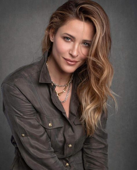 Jill Goodacre, Jill Wagner, Gorgeous Hair Color, Long Gray Hair, Metal Girl, Hair Collection, Christmas Movie, Story Writing, Gorgeous Hair