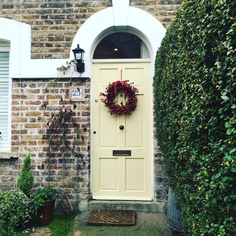 #paleyellow #door #pale #yellow #pastel #door #frontdoor #doortraits #doors #woodendoor #exterior #wreath #beckenham #london #southeastlondon Pastel Yellow Door, Pale Yellow Front Door, Pastel Door, Yellow Front Door, Paint Door, Yellow Front Doors, House Redo, Yellow Door, Yellow Pastel