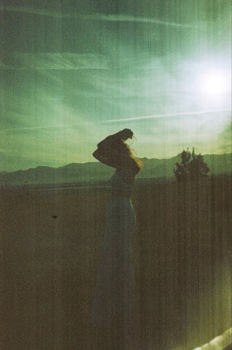 Expired Film Aesthetic, Expired Film Photography, Burn Film, Sunrise Shoot, Shoot Concept, Expired Film, Branding Images, Photography Assignments, Game Effect