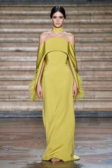 Antonio Grimaldi Spring 2020 Couture collection, runway looks, beauty, models, and reviews. Antonio Grimaldi, 파티 드레스, فستان سهرة, Couture Gowns, Vogue Paris, Couture Collection, Couture Dresses, Yellow Dress, Couture Fashion