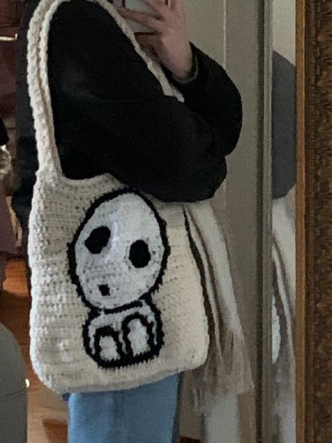 Studio Ghibli Knitting, Studio Ghibli Crochet, Ghibli Crochet, Plushie Patterns, Crochet Inspo, Tapestry Crochet, Crochet Ideas, Studio Ghibli, Granny Square