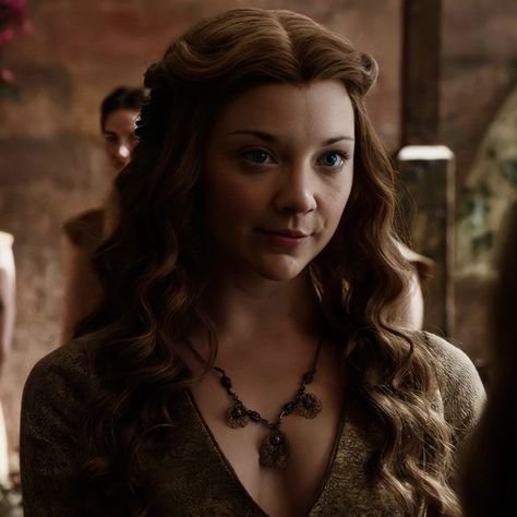 Margery Tyrell Icon, Natalie Dormer Game Of Thrones, Margery Tyrell, House Tyrell, Percy Jackson Fanfic, Got Costumes, Dark Circus, Margaery Tyrell, Hall Pass