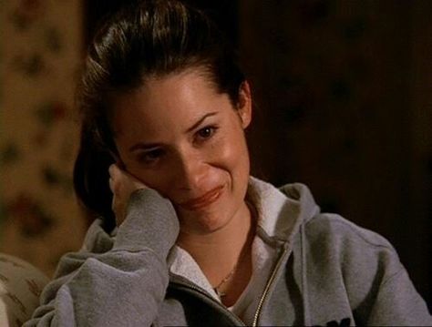 Charmed Piper, Leo Wyatt, Piper Halliwell, Charmed Tv Show, Beverly Hills Chihuahua, Charmed Tv, Holly Marie Combs, Charmed Sisters, Holly Marie