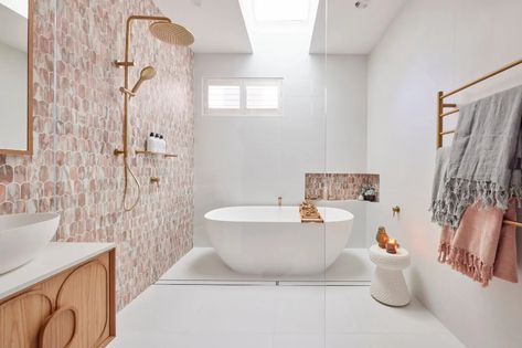 Wins & Sins from The Block 2021 Guest Bathrooms - TLC Interiors The Block Bathroom, Reece Bathroom, Guest Bathrooms, Chic Bathrooms, Big Bathrooms, Bathroom Trends, Main Bathroom, Blue Mountains, Rooms Reveal