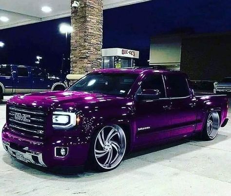 Purple passion!!! Somebody get me this truck 💜💜💜💜 Single Cab Trucks, Customised Trucks, Lowrider Trucks, Dropped Trucks, Dually Trucks, Lowered Trucks, Custom Pickup Trucks, Custom Chevy Trucks, Chevy Pickup Trucks