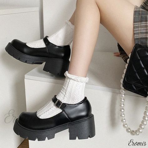 Classic Black Platform Lolita Mary Jane Shoes Rough Heels, Cute Shoes Heels, High Heel Sneakers, Black Platform, Jane Shoes, Leather Shoes Woman, Shoe Obsession, Pretty Shoes, Slipper Boots