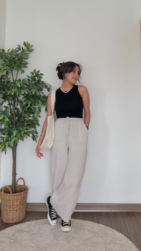 Casual Day Outfit Summer Street Style, Boho Formal Outfit, Asenatalar Outfits, Everyday Outfit Inspirations, Outfit Basics, Casual Indian Fashion, Outfit Primavera, Capsule Wardrobe Outfits, Cold Outfits