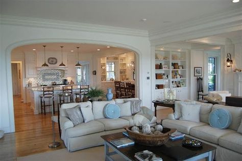 Love the circular breakfast nook & open floor plan. Description from pinterest.com. I searched for this on bing.com/images Semi Open Concept, Semi Open Floor Plan, Open Concept Kitchen Living Room, Open Floor Plan Kitchen, Living Room Floor Plans, Open Kitchen And Living Room, Concept Kitchen, Open Concept Living Room, The Enchanted Home