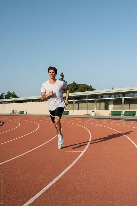 Running On Track, Running Pose, Marathon Training Schedule, Running Photography, Person Running, Running Photos, Marathon Training Plan, Running Track, Sports Aesthetic