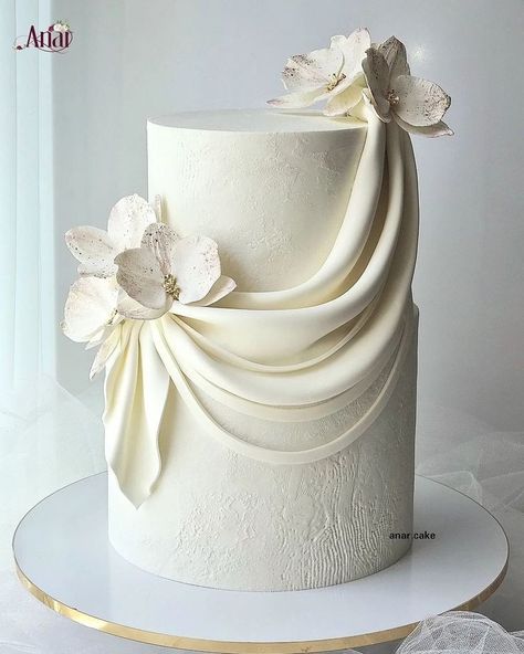 Cakes For Weddings Ideas, 25 Cake Ideas, White Birthday Cake Ideas, Wedding Cake Fondant, Cake For Wedding, Elegant Cake Design, Wedding Cake Art, Wedding Cake Design, Cake With Flowers