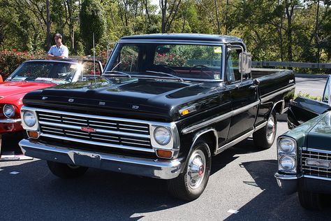 1968 Ford truck | 1968 Ford F-100 Ranger Styleside pickup | Flickr - Photo Sharing! Ranger Truck, Ford Suv, Ford Ranger Truck, Vintage Pickup Trucks, Old Ford Trucks, Classic Ford Trucks, Pick Up Trucks, Dalian, Ford F100