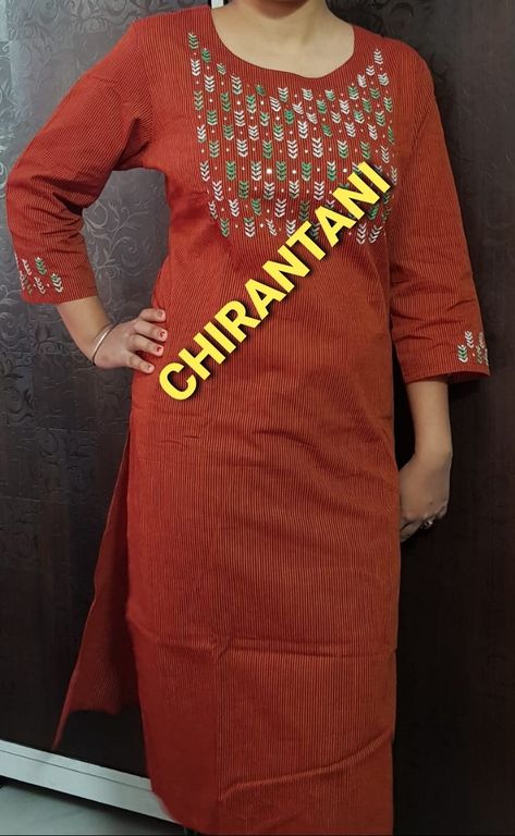 Idea Embroidery, Kurta Embroidery, Embroidered Kurtis, Kurti Embroidery, Embroidered Kurti, Kutch Work, Hand Embroidery Dress, Embroidery On Kurtis, Kurti Embroidery Design