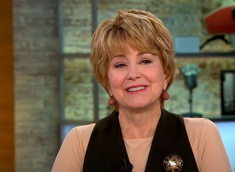 Jane Pauley is blissfully married to her husband of 43 years. She has 3 children and 4 grandchildren. Know more about her personal life and net worth here... Liberty Mutual Insurance, Jane Pauley, Tom Brokaw, Liberty Mutual, Year Of Dates, Two Daughters, Today Show, Wedding Vows, Married Life