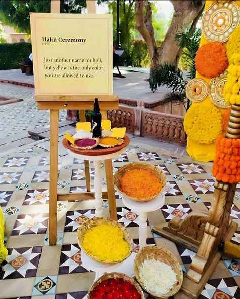 Mayon Decor, Haldi Backdrops, Haldi Ceremony Ideas, Decor Ideas Birthday, Wedding Dresses Styles, Birthday Decor Ideas, Haldi Decoration Ideas, Haldi Ceremony Decorations, Mehendi Decor Ideas