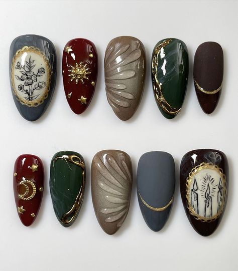 Remus Lupin Inspired Nails, Marauders Nail Art, Harry Potter Aesthetic Nails, Wolfstar Nails, Dark Academia Nail Art, Dark Academia Nails Ideas, Marauders Nails, Hogwarts Nails, Lotr Nails