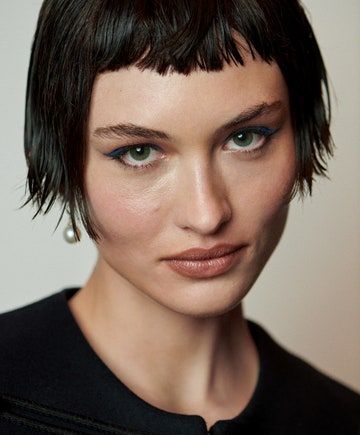 Do You Dare? The Eternal Appeal of Micro-Bangs Bangs Styling, Micro Bangs, Front Bangs, Cute Bangs, Baby Bangs, Short Bangs, How To Style Bangs, Edgy Hair, Top Beauty Products