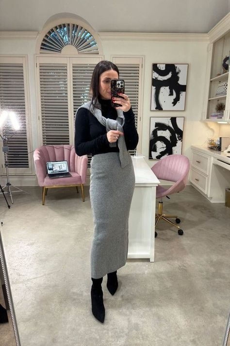 Need a cozy and casual look to wear for winter? Uptown With Elly Brown is sharing this grey and black outfit that is just what you need to add to your 2024 winter wardrobe. She pairs this gray knit pencil skirt with black ankle boots, a turtle neck and a matching grey sweater. Shop this entire outfit and follow for more over 30 fashion, casual chic outfit ideas, and style guides. (I make commissions for purchases made through the link in this pin) Gray Skirt Outfit Winter, Grey Outfit Winter, Pencil Skirt Outfits Winter, Gray Skirt Outfit, Midi Skirt Outfit Winter, Mom Outfits Winter, Casual Chic Winter, Knit Skirt Outfit, 30 Fashion