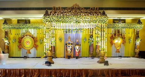 South Indian Mandapam Decoration, Pelli Mandapam Decoration, Mandapam Decoration, Naming Ceremony Decoration, Small Wedding Decor, Reception Stage, Reception Stage Decor, Simple Stage Decorations, Home Flower Decor