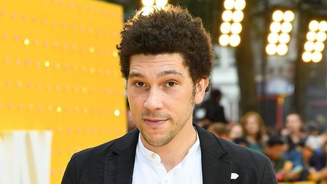 Joel Fry is a British actor and musician who has worked with White Van Man, Trollied, Plebs, Twenty Twelve and W1A. In the film, he appears in 10,000 BC. Rocky as Rukib ​​in the 2019 romantic comedy Yesterday. In 2023, Fry played the lead role in the film Bank of Dave as Hugh, a lawyer […] Joel Fry, Rory Kinnear, White Van, Dramatic Arts, Lead Role, Marriage Life, British Actors, Family Relationships, Romantic Comedy