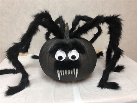 No Carve Spider Pumpkin with Braces! Painted Spider Pumpkin, Spider Pumpkin Decorating, Spiderweb Pumpkin Painting, Spiders Painted On Pumpkins, Scary Spider Pumpkin, Spooky Painted Pumpkins, Spider Pumpkin Carving, Spiderweb Painted Pumpkin, Spiderman Pumpkin