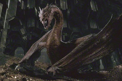 "It does not do to leave a live dragon out of your calculations, if you live near him." - J.R.R. Tolkien, The Hobbit Smaug Hobbit, Smaug Dragon, Lotr Characters, Dragon Nursery, Desolation Of Smaug, Cool Monsters, Dragon Pictures, Jrr Tolkien, Dragon Artwork