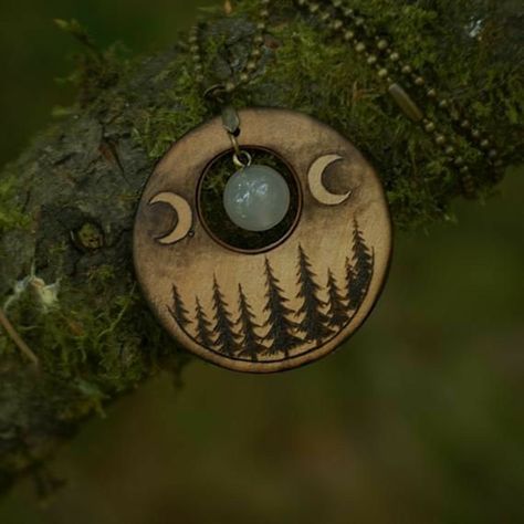 Yule Pagan, Moon Goddess Jewelry, Pagan Gifts, Pyrography Ideas, Goddess Symbol, Moon Phase Jewelry, Wood Moon, Crescent Moon Jewelry, Wiccan Necklace