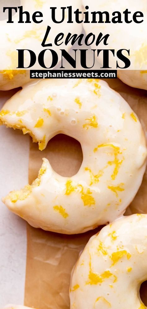 These lemon cake donuts are super soft and full of fresh lemon flavor. They are easy to make with a lemon glaze topping. Starbucks Lemon Loaf, Dunkin Donut, Starbucks Lemon, Fried Donuts, Baked Donut Recipes, Baked Doughnuts, Mixer Recipes, Averie Cooks, Lemon Loaf