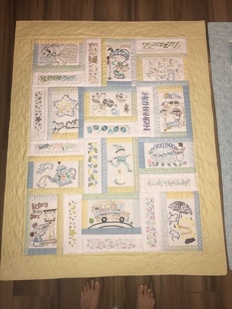 Anita Goodesign Nursery Rhyme Quilt, Anita Goodesign, Basket Pattern, Nursery Rhyme, Crochet Basket, Baby Quilt, Quilt Ideas, Nursery Rhymes, Quilt Sewing