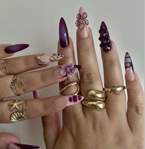 Nails Just One Color, Short Nails With Nail Art, Grapes Nails, Acrylic Nail Aesthetic, Nail Photo Ideas Instagram, Cute August Nails, Nail Aesthetic Instagram, Nail Designs Flowers, Grape Nails