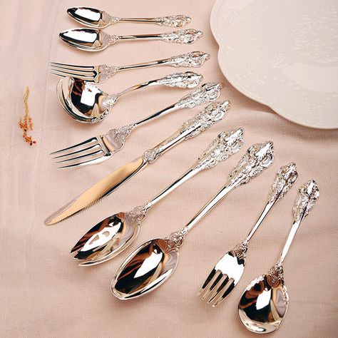 Western Style Food, Wedding Silverware, Cheap Dinnerware Sets, Dinner Wear, Silver Cutlery, Luxury Tableware, Christmas Dinnerware, Kitchen Gadgets Unique, Luxury Dinnerware