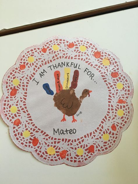 Thanksgiving Placemats Prek Thanksgiving Centerpiece, Thanksgiving Placemats For Prek, Placemat Thanksgiving Preschool, Thanksgiving Kids Placemat Craft, Pre K Thanksgiving Placemats, Prek Thanksgiving Placemat, Placemat Crafts For Kids, Thanksgiving Placements For Kids To Make, Preschool Placemats Ideas