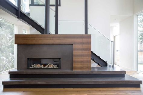 Fireplace Stairs Behind, Fireplace Concrete, Fireplace Styles, Design Fireplace, Fireplace Modern, Country Fireplace, Art Deco Fireplace, Fireplace Mantel Designs, Open Stairs