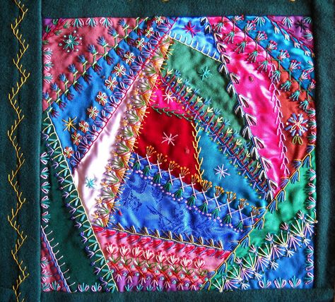 Victorian Quilts, Crazy Quilts Patterns, Crazy Quilt Stitches, Crazy Quilt Blocks, Crazy Patchwork, Crazy Quilting, Crazy Quilt, Flower Patch, Quilt Stitching