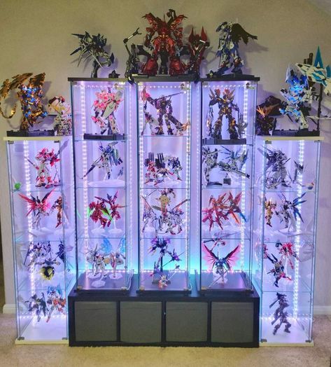 Action Figure Shelf Display, Gundam Figure Display, Gundam Collection Display, Figurine Organization, Figure Shelf Display, Figure Collection Display, Anime Figures Collection Display, Gunpla Display, Figurine Display Ideas