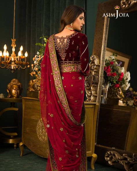 Asim Jofa, Velvet Blouse, Embroidered Saree, Bridal Photoshoot, Embroidered Border, Velvet Collection, Velvet Blouses, Indian Designer Wear, Maroon Color