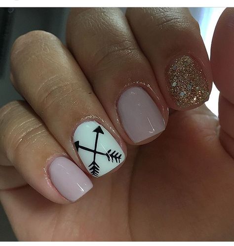 Bow And Arrow Nail Art, Nails With Arrow Design, Nail Arrow Design, Archery Nail Designs, Arrow Nails Design, Archery Nails, Arrow Nail Design, Hunting Nails, Cross Nail Designs