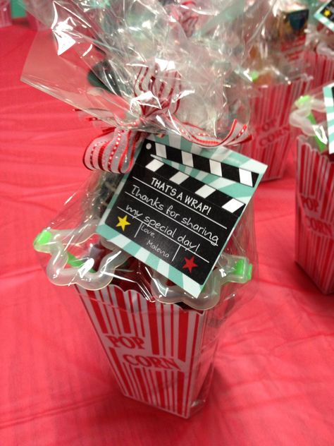 Movie Theater Party, Movie Theme Birthday Party, Deco Cinema, Cinema Party, Hollywood Birthday, Movie Night Birthday Party, Movie Birthday Party, Hollywood Party Theme, Graduation Party Diy