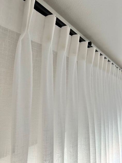 Curtains bedroom Modern Curtains Bedroom, Long Curtains Living Room, Design For Bed, Beige Curtains Living Room, Sheer Curtains Bedroom, Sheers Curtains Living Room, Ripplefold Curtains, Window Curtains Bedroom, Beige Curtains