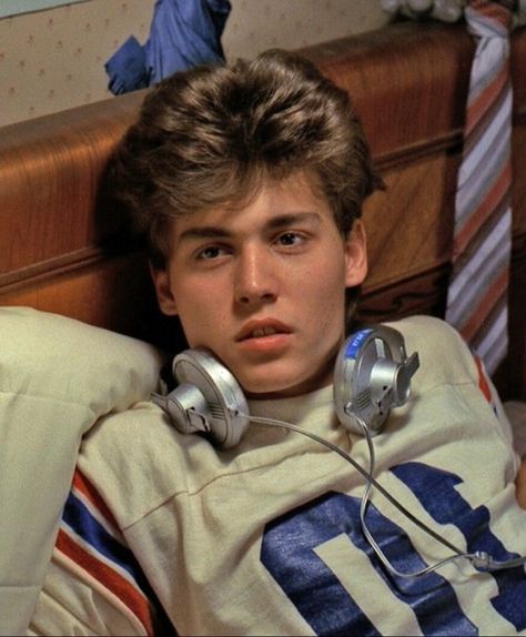 Johnny Depp in his first movie  'A Nightmare On Elm Street' 1984 90s Johnny Depp, جوني ديب, 21 Jump Street, Young Johnny Depp, Johnny Depp Movies, Photo Star, Johnny D, 90s Men, The Lone Ranger