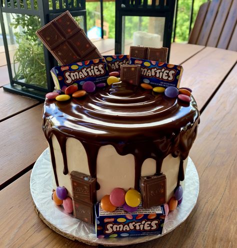 Smarties Cake, Chocolate Ganache Drip, Ganache Drip, 6th Birthday Cakes, Kids Cakes, Boy Birthday Cake, Cakes For Boys, 6th Birthday, Chocolate Ganache