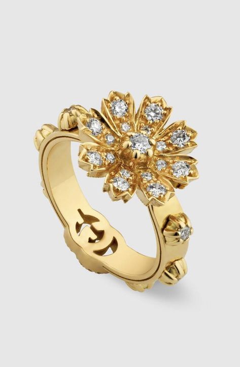 Diamond Flower Ring, Gucci Flora, Flower Symbol, Designer Rings, Gucci Jewelry, Floral Ring, Diamond Guide, Diamond Flower, Gold Floral