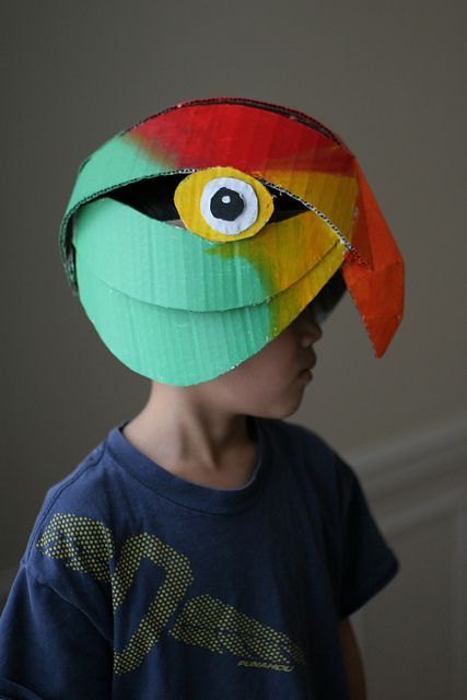 Parrot mask, painted | Flickr - Photo Sharing! Parrot Mask, Parrot Costume, Cardboard Costume, Cardboard Mask, Bird Costume, Mask Painting, Cardboard Sculpture, Cardboard Art, Animal Masks